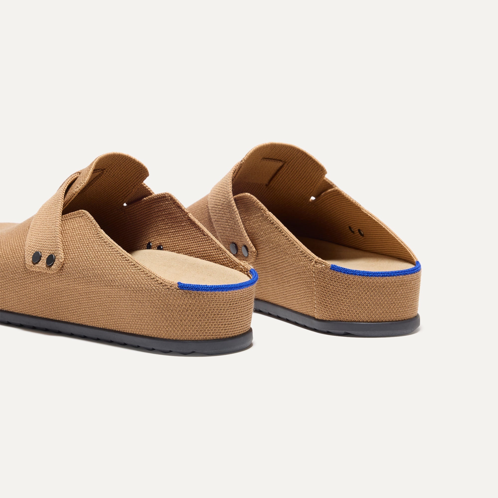 The Men's Clog - Butternut - Image 4