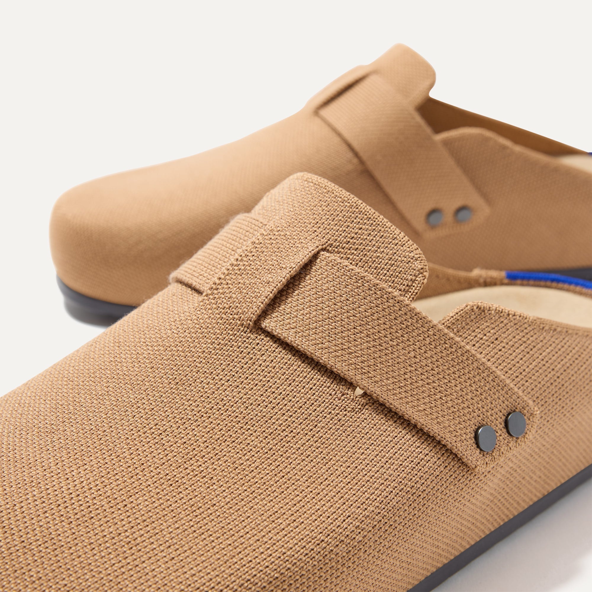The Men's Clog - Butternut - Image 5