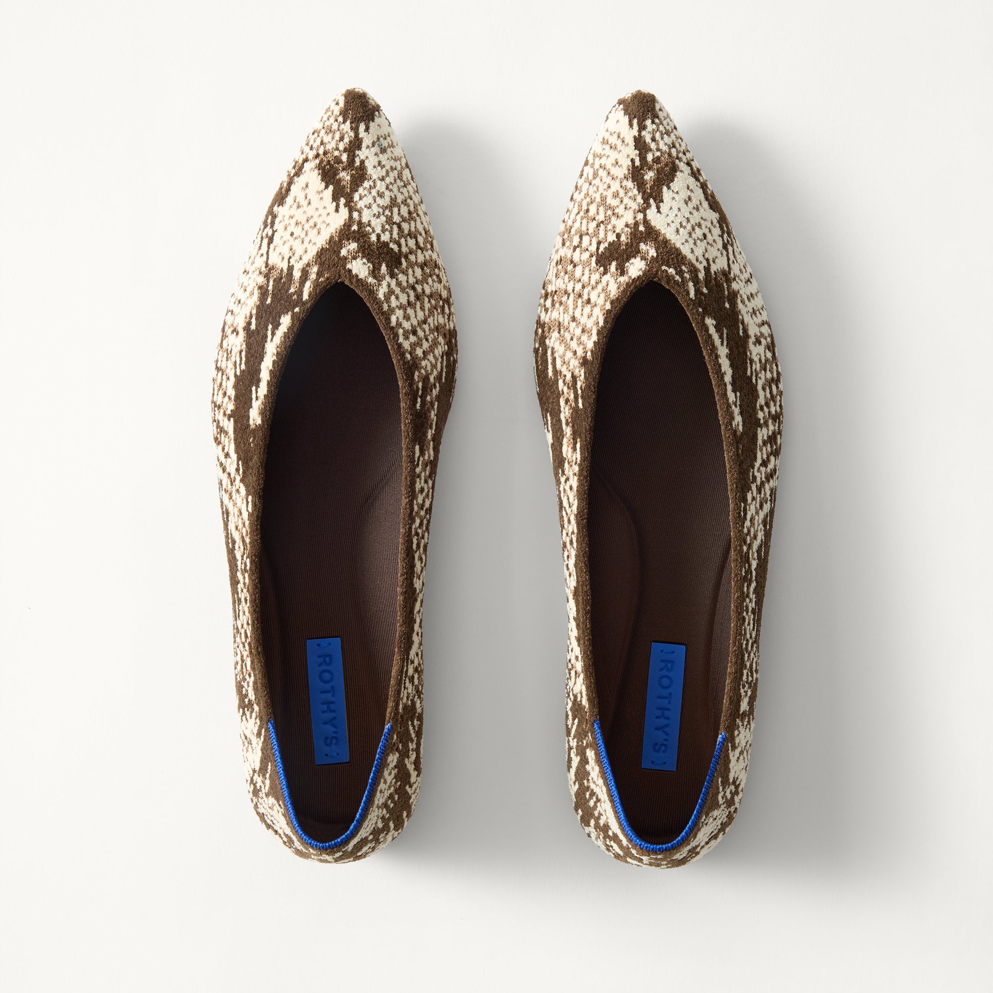 The Point III - ReVelvet? Brown Python