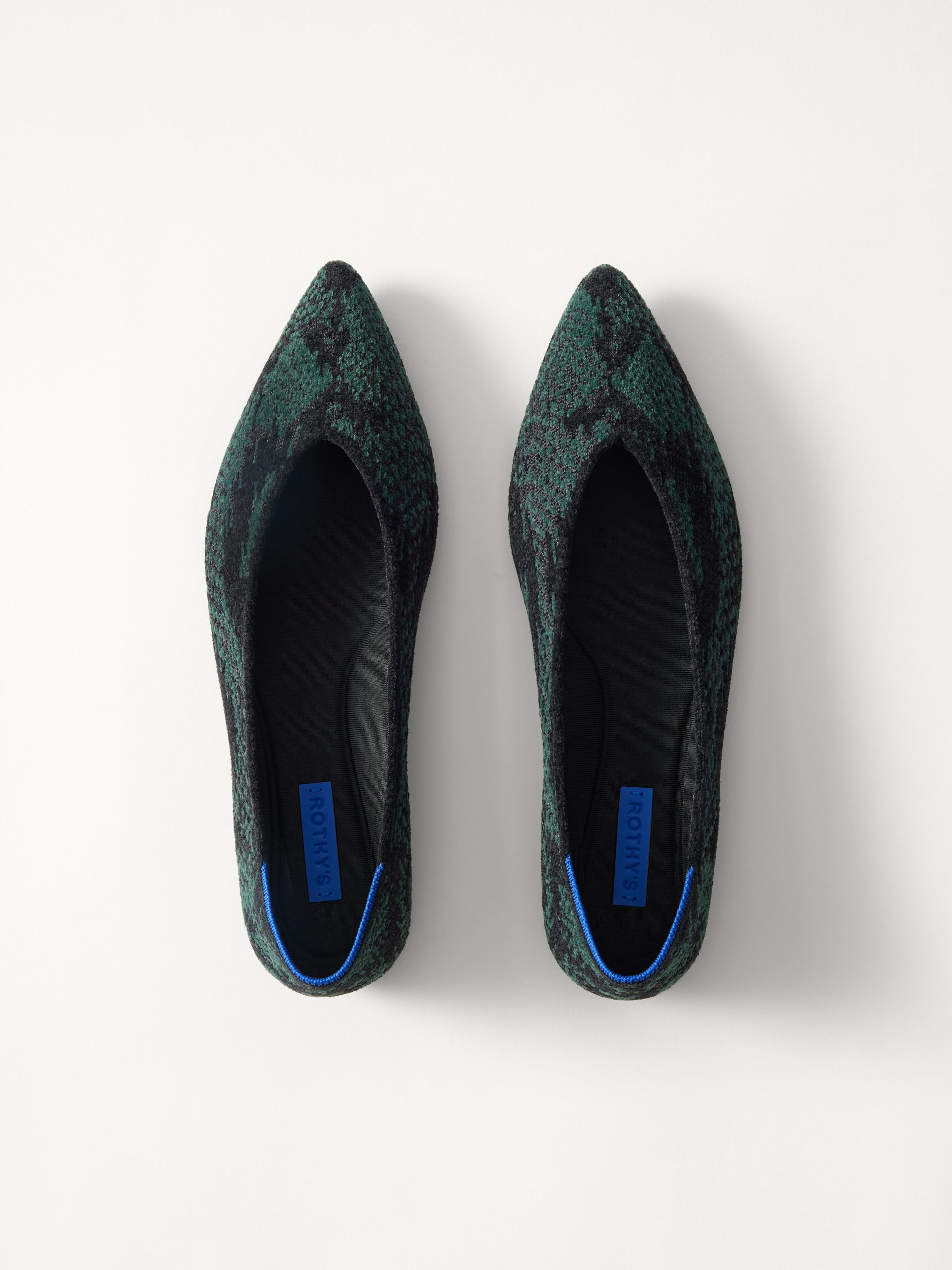 The Point III - ReVelvet? Evergreen Python - Image 6