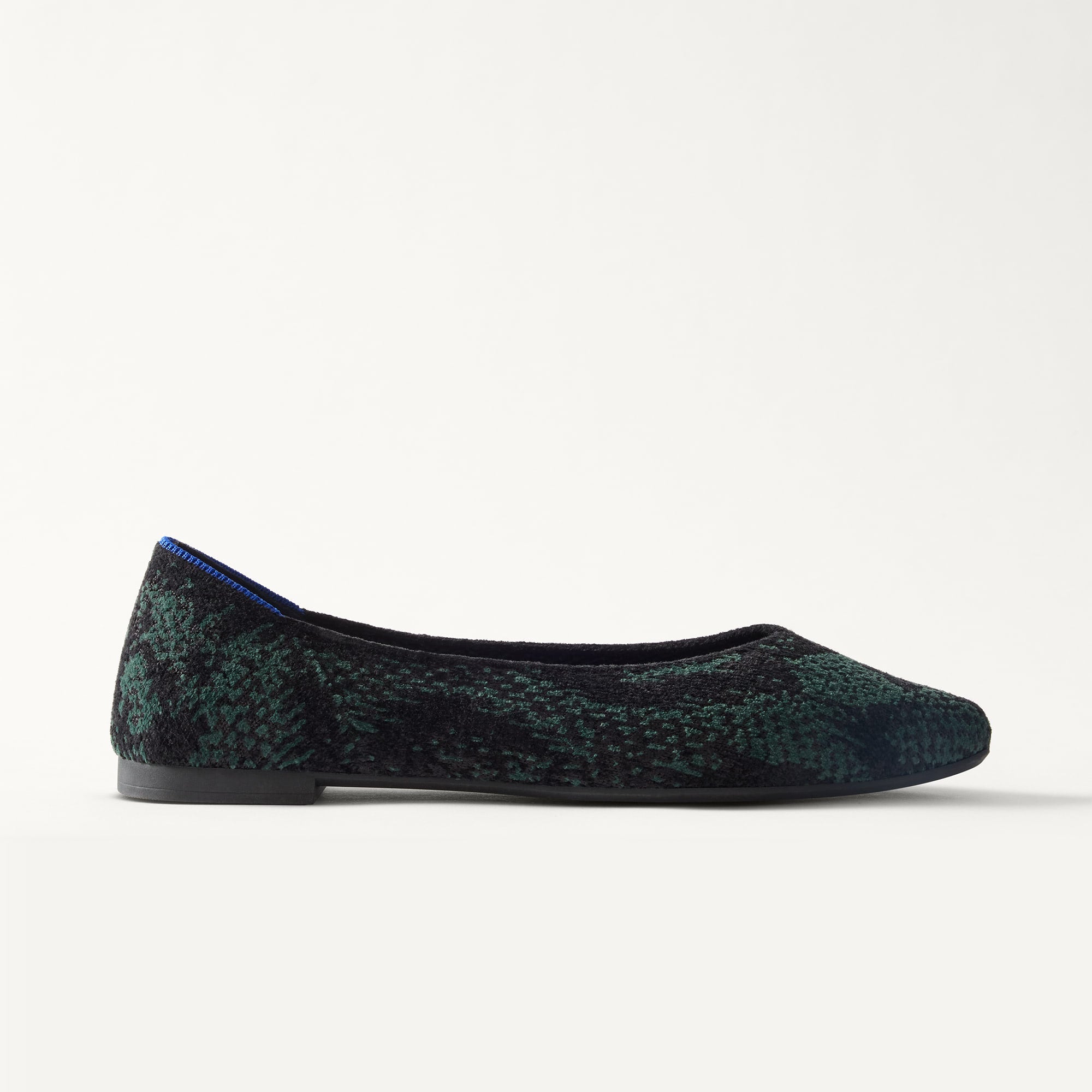 The Point III - ReVelvet? Evergreen Python - Image 3