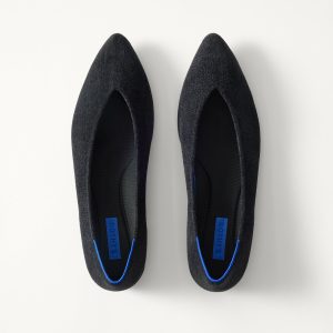 The Point III - ReVelvet™ Black