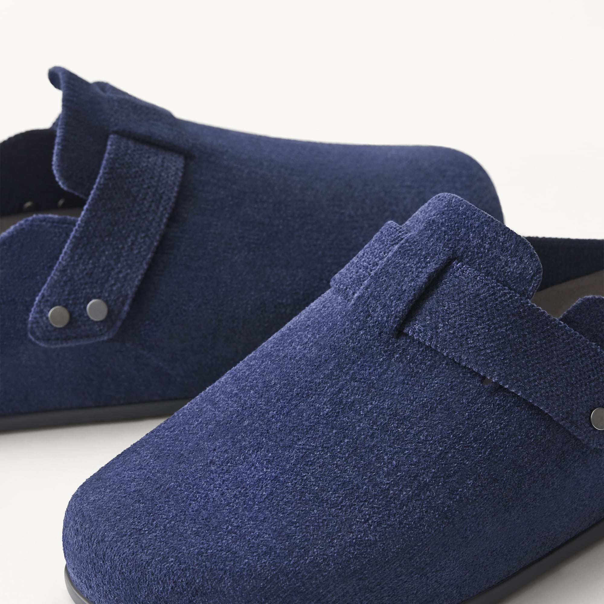 The Men's Clog - ReVelvet? Deep Navy - Image 6