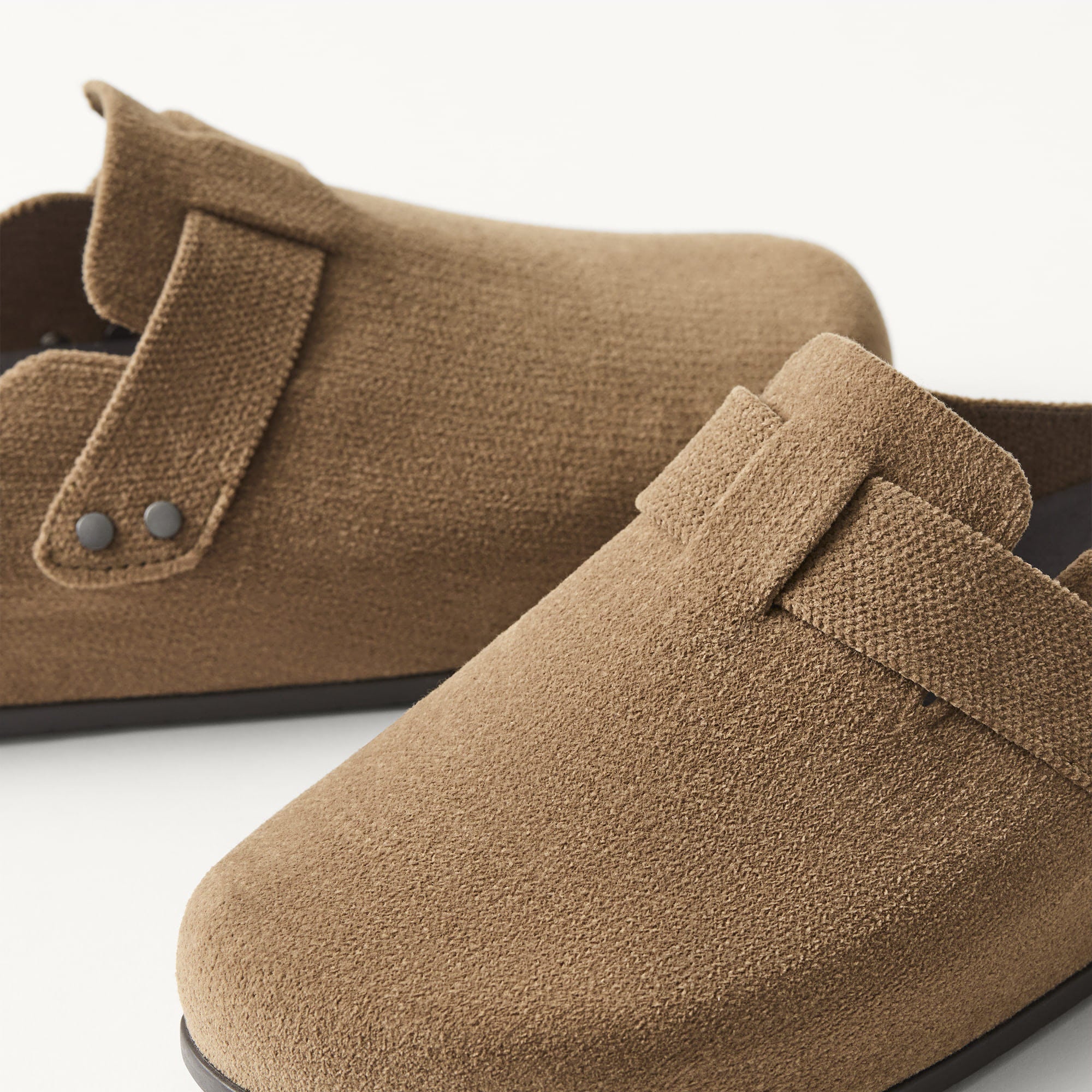 The Men's Clog - ReVelvet? Portobello - Image 6